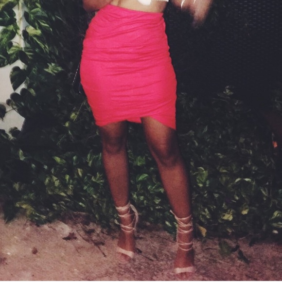 Red/Orange Pretty Skirt - Picture 4 of 5